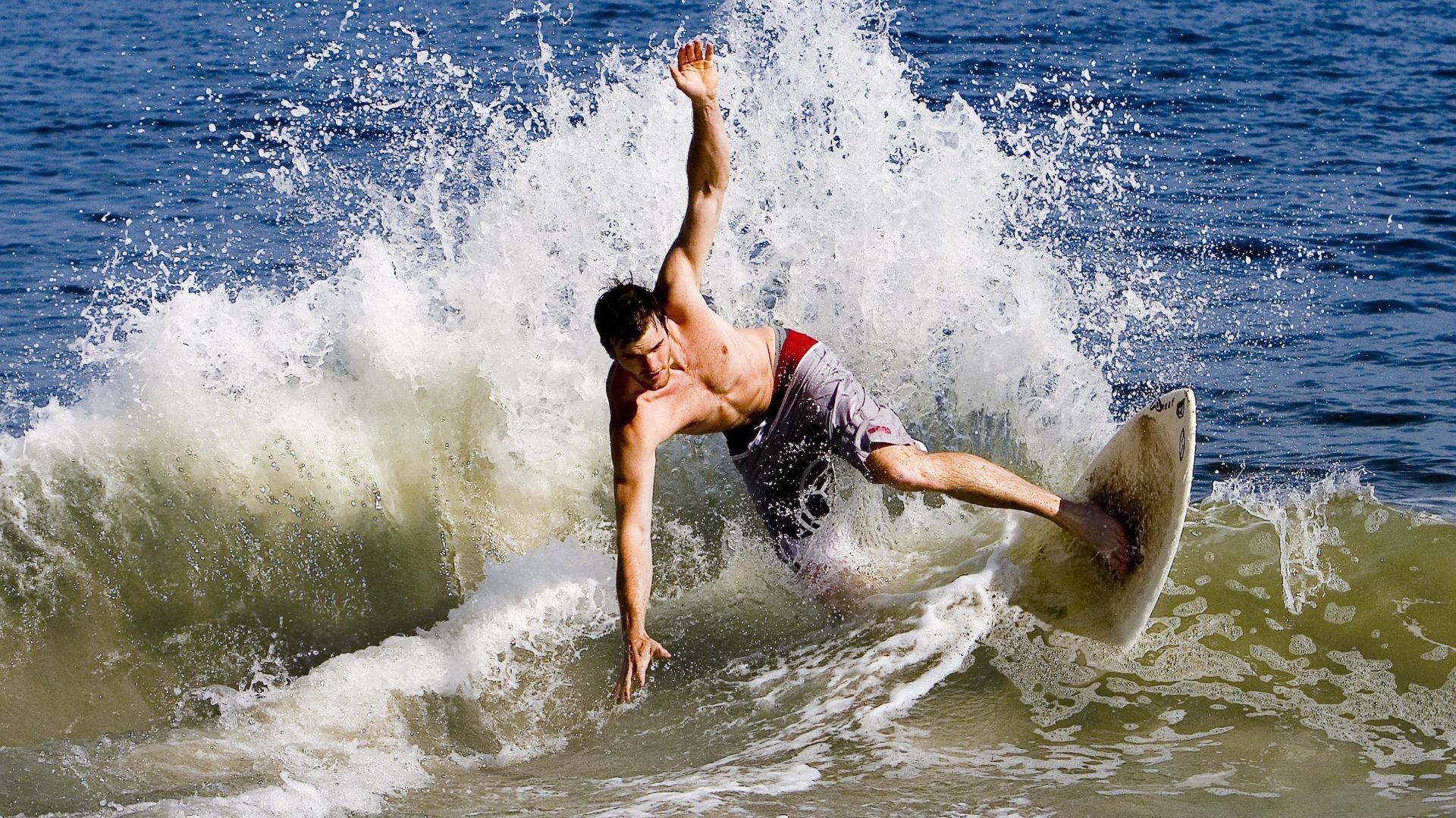 开云网页版-库里:每一次“飙远射”都在书写NBA历史的新篇章!,库里早期比赛